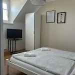 Lena Apartmanhaz *