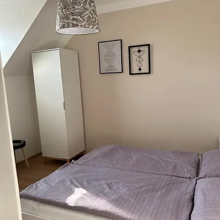 Lena Apartmanhaz *