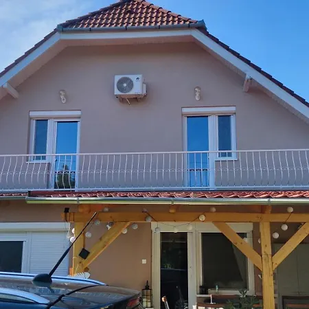 Apartmán Lena Apartmanhaz Balatonlelle