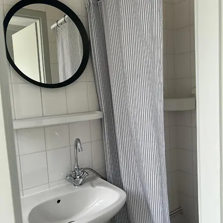 Lena Apartmanhaz *